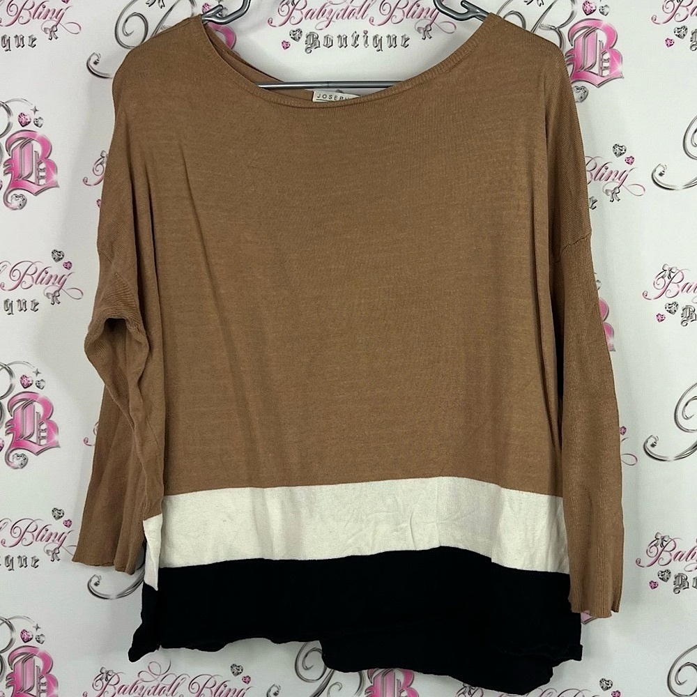 Joseph A long sleeve sweater blouse Tan, White, and Black Colorblock Blouse